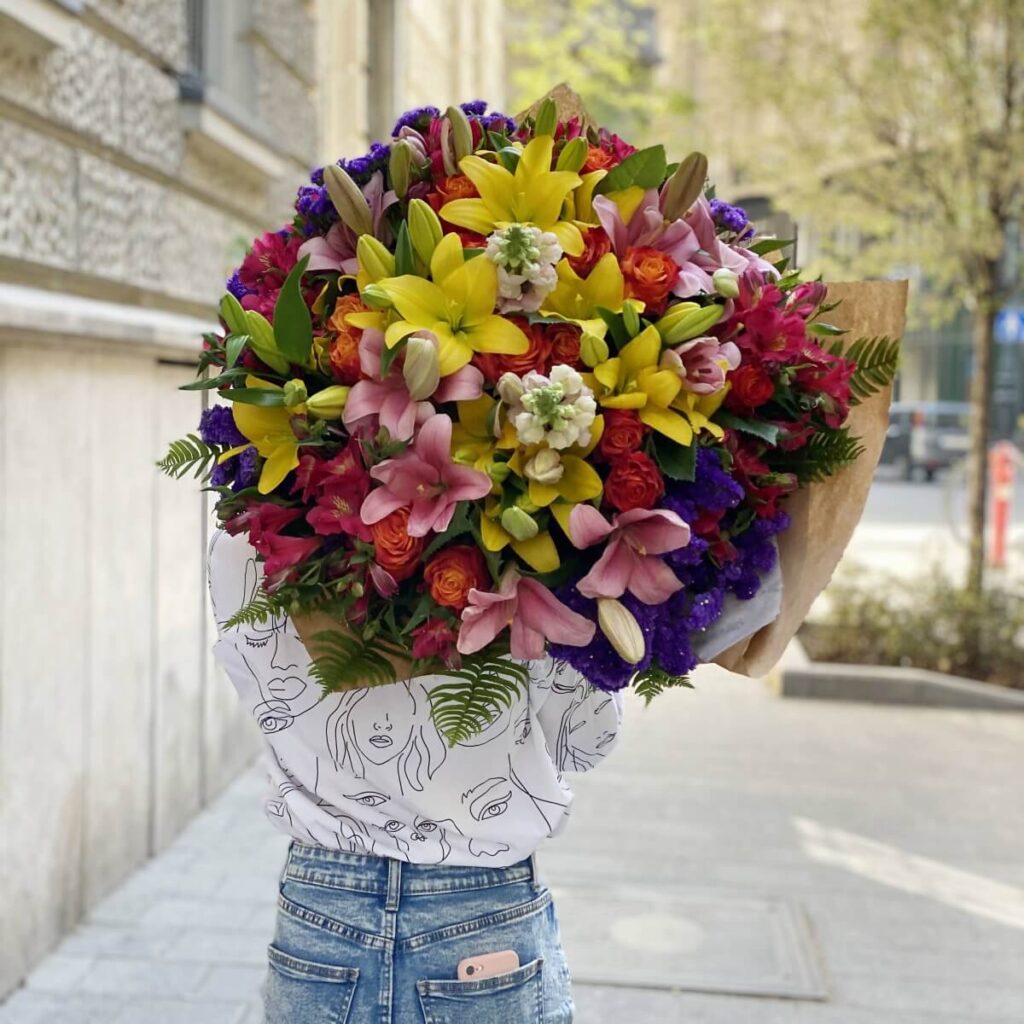 Vibrant color bouquet, product image 4