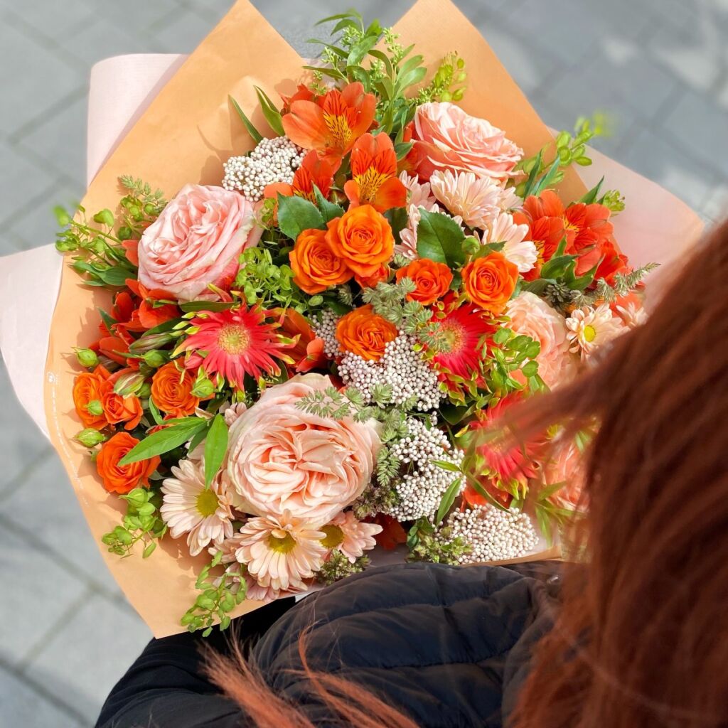 Peach-orange bouquet of mixed flowers, product image 3