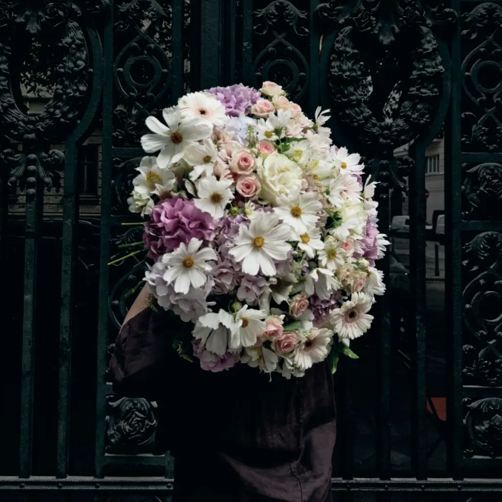 Pastel dream bouquet of mixed flowers, product image 3