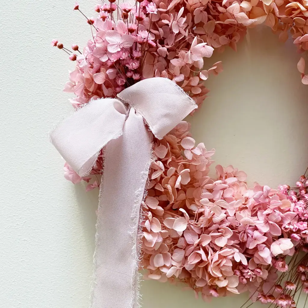 Dried flower door wreaths with pink green shades, product image 2